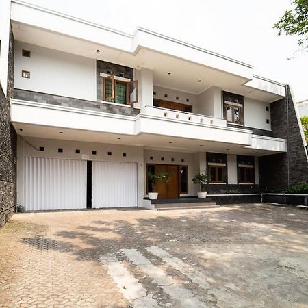 Koolkost Near Padjadjaran University - Minimum Stay 6 Nights Бандунг Экстерьер фото