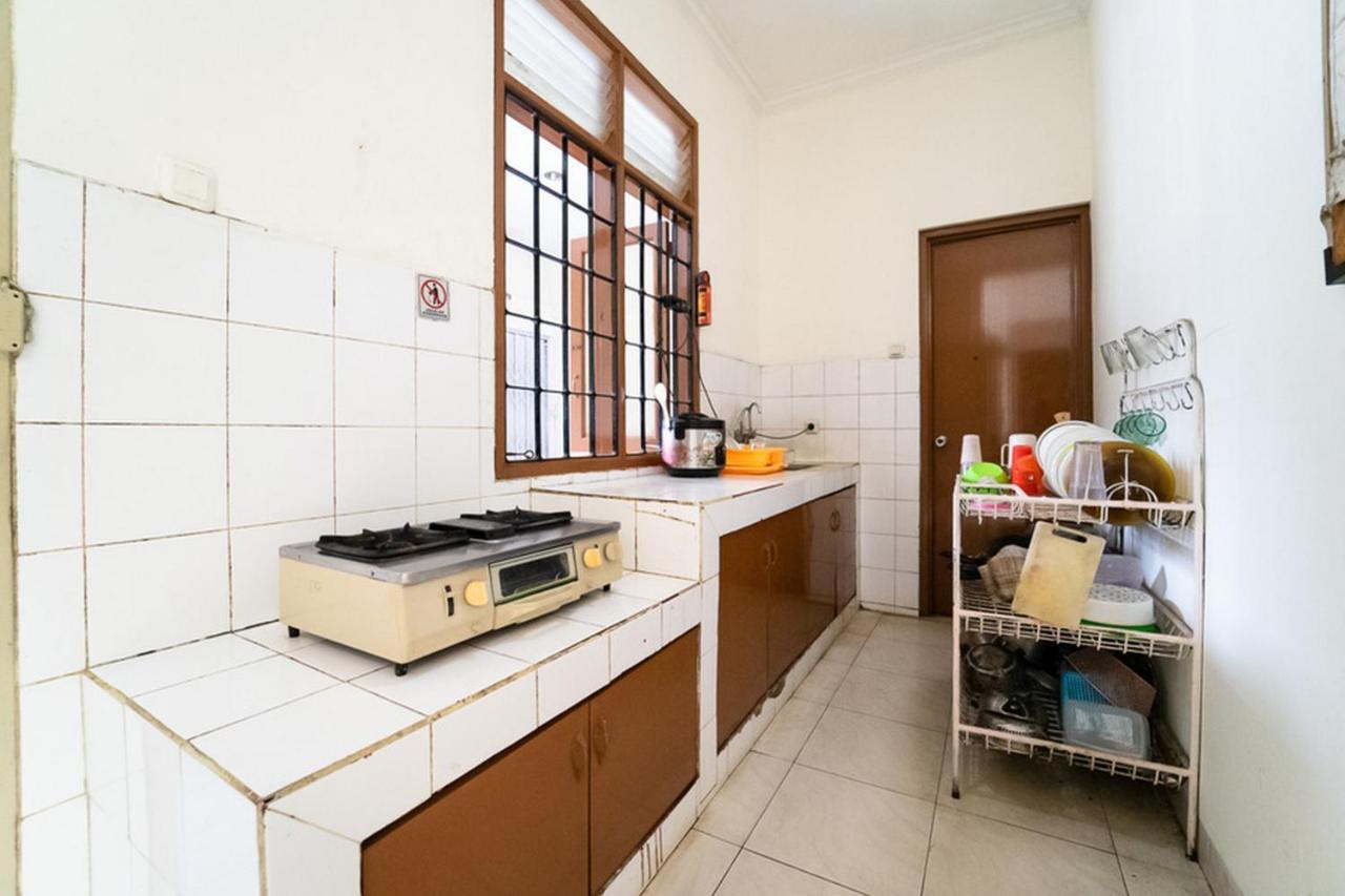 Koolkost Near Padjadjaran University - Minimum Stay 6 Nights Бандунг Экстерьер фото